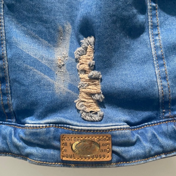 Authentic Colombian 🇨🇴 Beautiful Denim Jacket - Picture 7 of 9